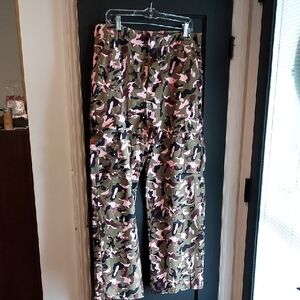 Women's Camouflage Cargo Pants